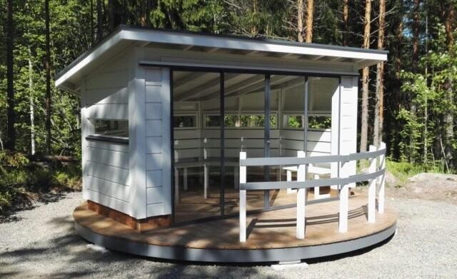 Valkoinen pihakeittiö Laavukeittiö 360°